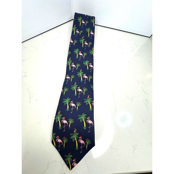 Hallmark Greetings Holiday Tie Flamingos in Santa Hats 100% Polyester - Picture 2 of 5